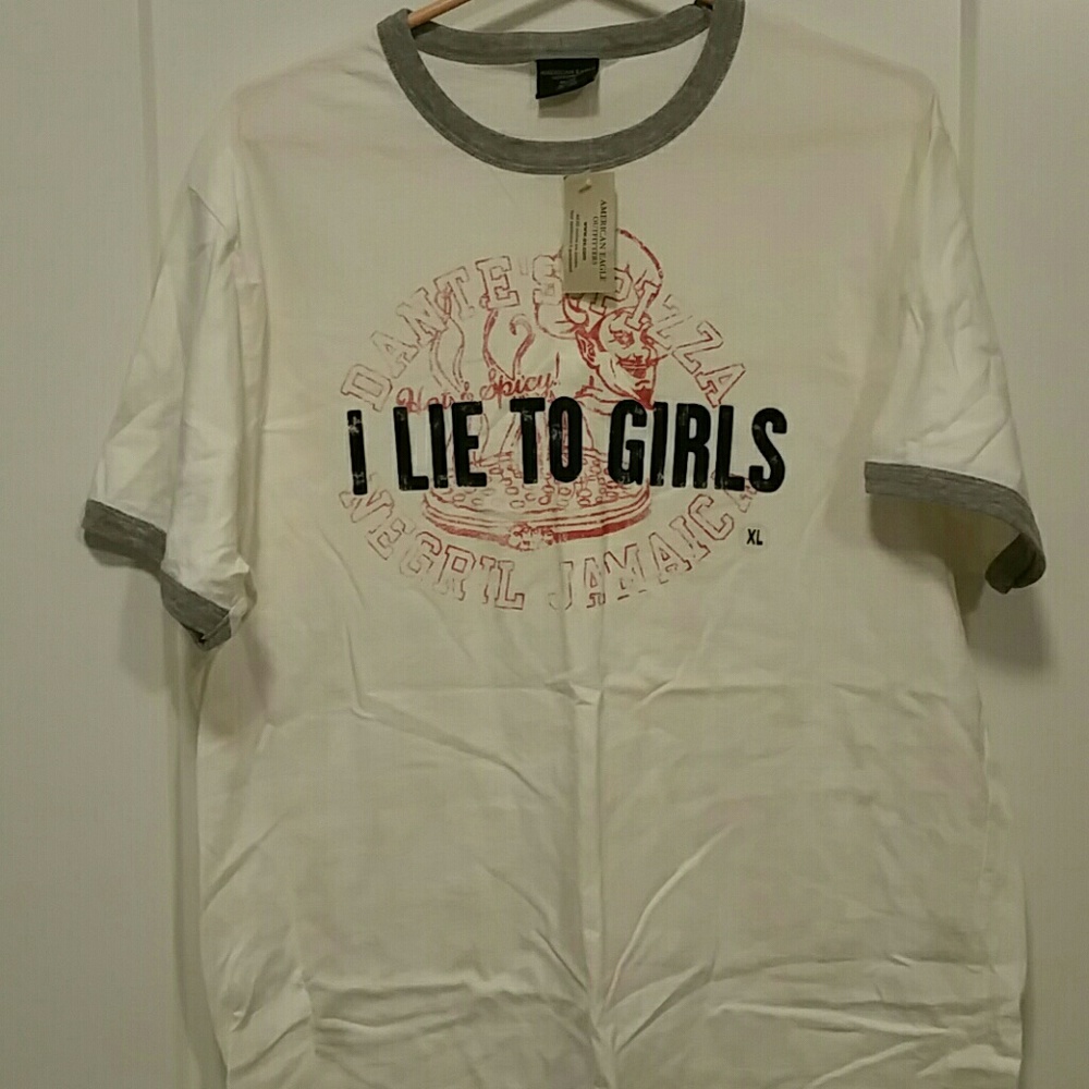 American Eagle T shirt